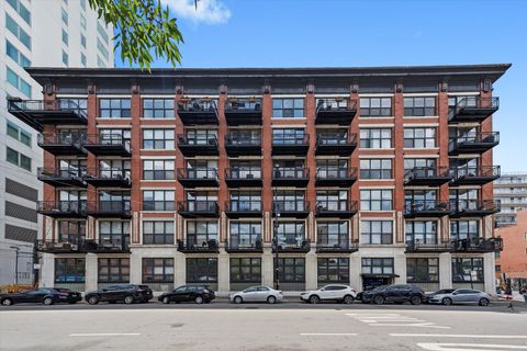 Tiny photo for 1601 S Michigan Avenue #108, Chicago, IL 60616 (MLS # 12412243)