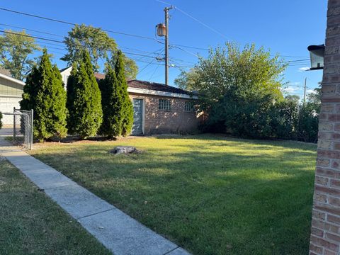 Tiny photo for 7722 W 66th Place, Bedford Park, IL 60501 (MLS # 12492918)