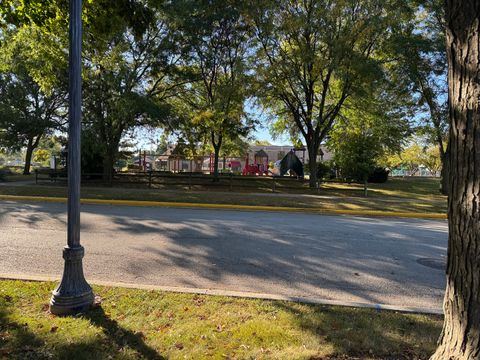 Tiny photo for 7722 W 66th Place, Bedford Park, IL 60501 (MLS # 12492918)