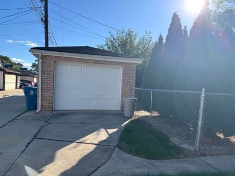 Tiny photo for 7722 W 66th Place, Bedford Park, IL 60501 (MLS # 12492918)