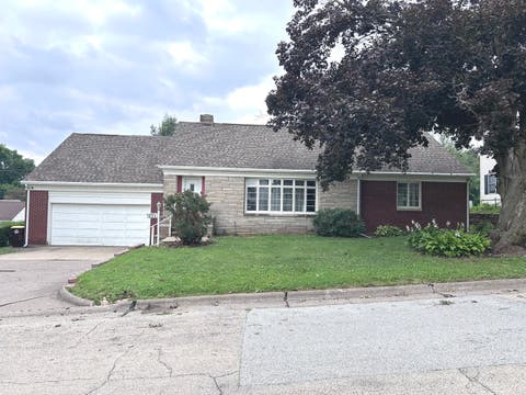 Photo of 503 4th Street, Maquoketa, IA 52060 (MLS # 12740865)