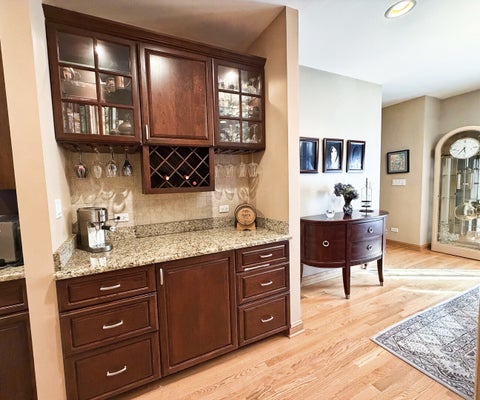 Tiny photo for 708 S Lincoln Avenue, Park Ridge, IL 60068 (MLS # 12747343)
