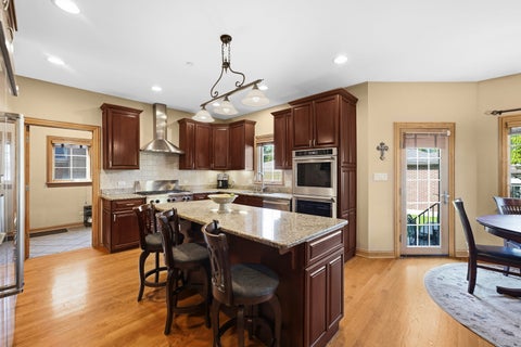 Tiny photo for 708 S Lincoln Avenue, Park Ridge, IL 60068 (MLS # 12747343)