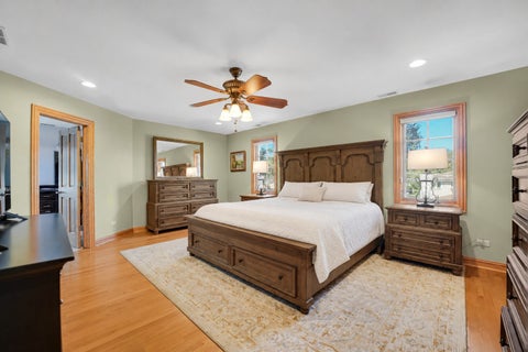 Tiny photo for 708 S Lincoln Avenue, Park Ridge, IL 60068 (MLS # 12747343)