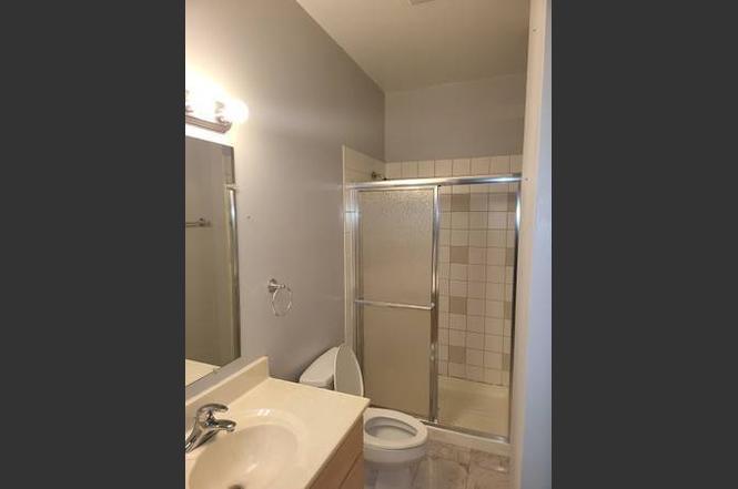 533 N Ashland Avenue 1