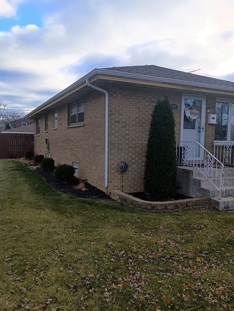 Tiny photo for 101 Granville Avenue, Bellwood, IL 60104 (MLS # 12524698)