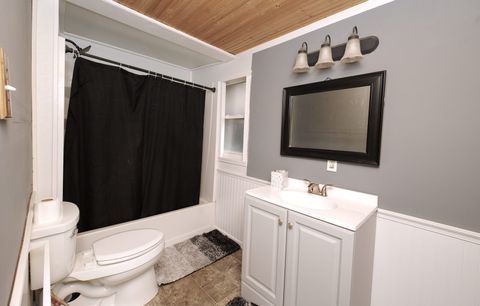 Tiny photo for 726 10th Avenue S, Clinton, IA 52732 (MLS # 12599983)