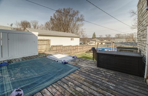 Tiny photo for 726 10th Avenue S, Clinton, IA 52732 (MLS # 12599983)