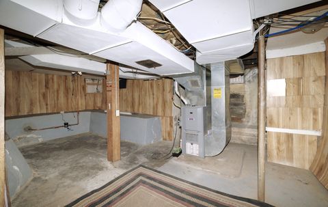 Tiny photo for 726 10th Avenue S, Clinton, IA 52732 (MLS # 12599983)