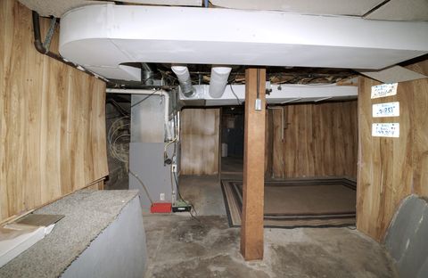 Tiny photo for 726 10th Avenue S, Clinton, IA 52732 (MLS # 12599983)