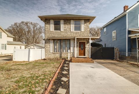 Tiny photo for 726 10th Avenue S, Clinton, IA 52732 (MLS # 12599983)