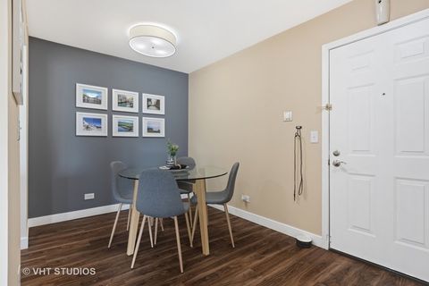 Tiny photo for 59 Kensington Circle #101, Wheaton, IL 60189 (MLS # 12524307)