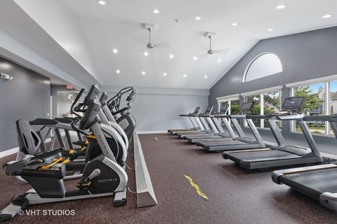 Tiny photo for 59 Kensington Circle #101, Wheaton, IL 60189 (MLS # 12524307)