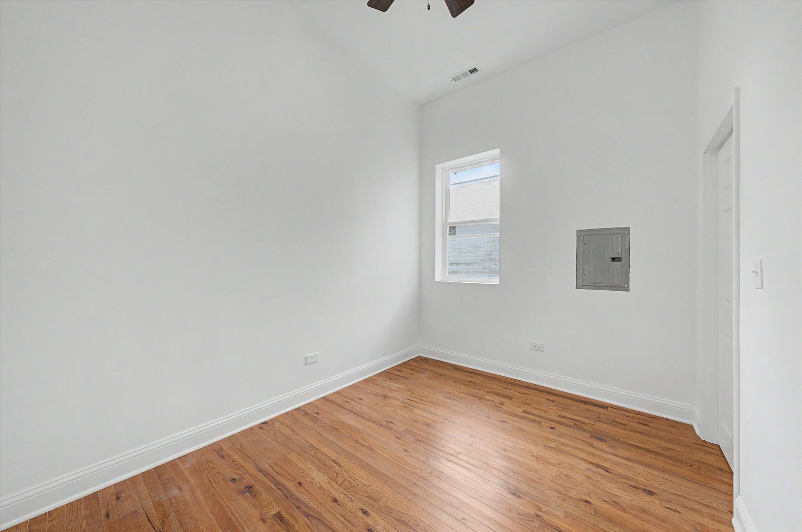 7600 S Marquette Avenue 1