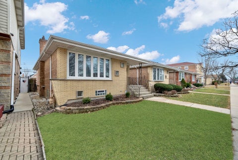 Tiny photo for 5749 W 63rd Place, Chicago, IL 60638 (MLS # 12666038)