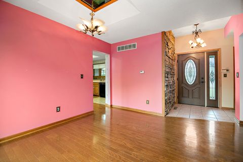 Tiny photo for 27 Birchwood Lane, St. Anne, IL 60964 (MLS # 12640241)