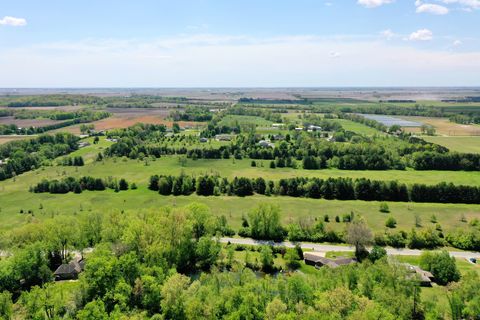 Tiny photo for 27 Birchwood Lane, St. Anne, IL 60964 (MLS # 12640241)