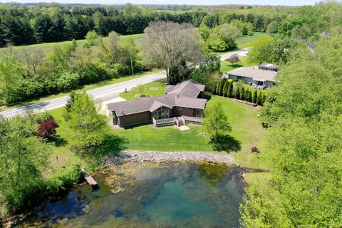 Tiny photo for 27 Birchwood Lane, St. Anne, IL 60964 (MLS # 12640241)