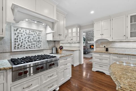 Tiny photo for 940 Mount Vernon Avenue, Lake Forest, IL 60045 (MLS # 12565703)