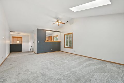 Tiny photo for 2486 Brunswick Circle #A2, Woodridge, IL 60517 (MLS # 12486955)