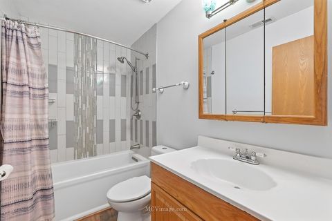 Tiny photo for 2486 Brunswick Circle #A2, Woodridge, IL 60517 (MLS # 12486955)