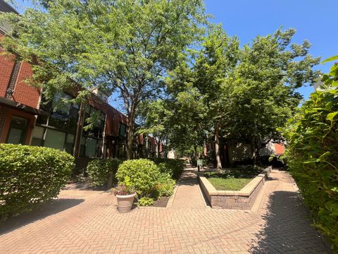 Tiny photo for 954 N Crosby Street, Chicago, IL 60610 (MLS # 12472163)