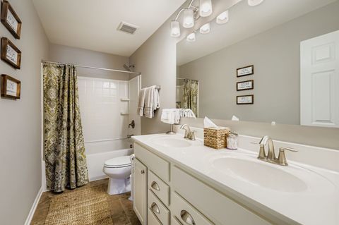 Tiny photo for 1987 Sagebrook Drive, South Elgin, IL 60177 (MLS # 12483854)