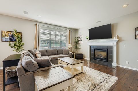 Tiny photo for 1987 Sagebrook Drive, South Elgin, IL 60177 (MLS # 12483854)