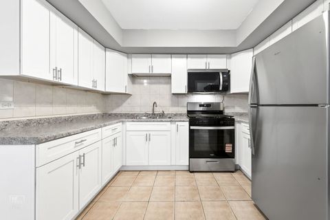 Tiny photo for 115 Dover Drive #13, Des Plaines, IL 60018 (MLS # 12560641)