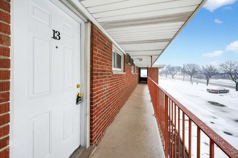 Tiny photo for 115 Dover Drive #13, Des Plaines, IL 60018 (MLS # 12560641)