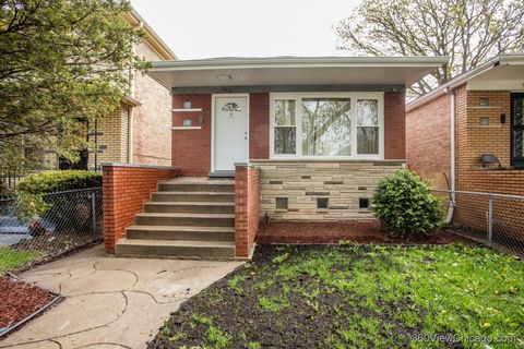 Photo of 9015 S Carpenter Street, Chicago, IL 60620 (MLS # 12605101)
