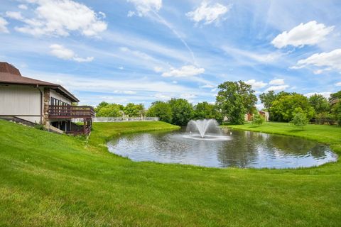 Tiny photo for 1275 E Baldwin Lane #104, Palatine, IL 60074 (MLS # 12674168)
