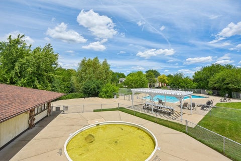 Tiny photo for 1275 E Baldwin Lane #104, Palatine, IL 60074 (MLS # 12674168)