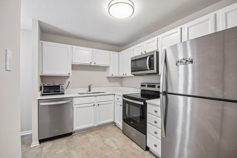 Tiny photo for 1275 E Baldwin Lane #104, Palatine, IL 60074 (MLS # 12674168)