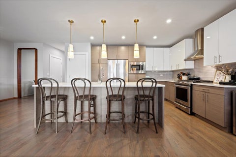 Tiny photo for 2707 W BELMONT Avenue #3W, Chicago, IL 60618 (MLS # 12759893)