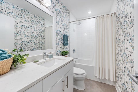 Tiny photo for 2707 W BELMONT Avenue #3W, Chicago, IL 60618 (MLS # 12759893)