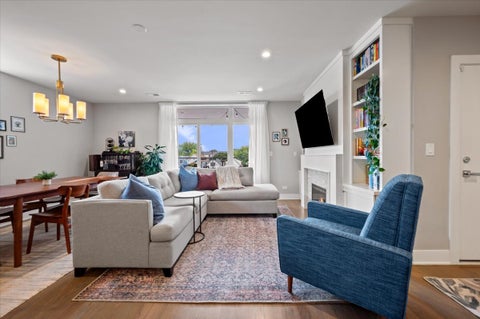 Tiny photo for 2707 W BELMONT Avenue #3W, Chicago, IL 60618 (MLS # 12759893)