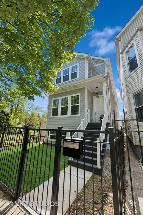 3551 W Lyndale Street Chicago IL 60647