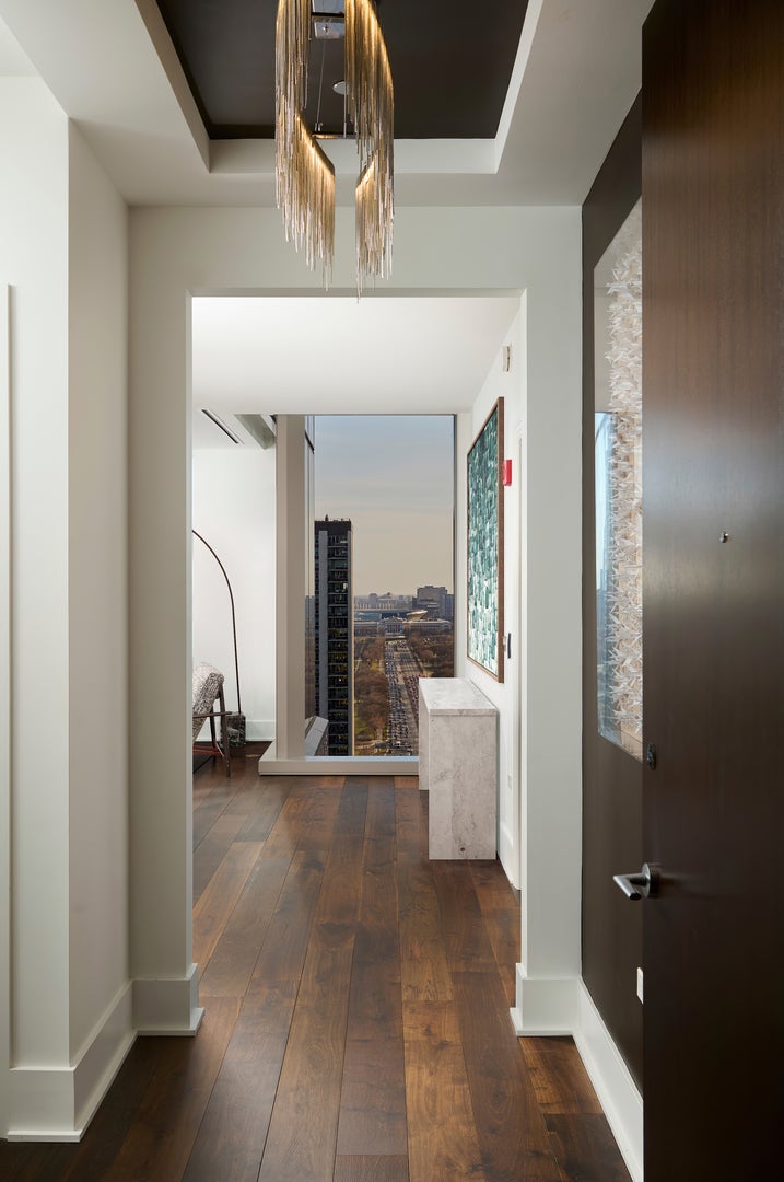 363 E Wacker Drive 1607