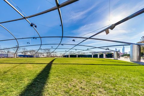 Tiny photo for 6 N Michigan Avenue #801, Chicago, IL 60602 (MLS # 12448456)