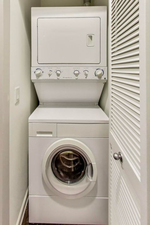 Tiny photo for 6 N Michigan Avenue #801, Chicago, IL 60602 (MLS # 12448456)