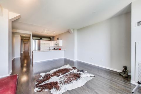 Tiny photo for 6 N Michigan Avenue #801, Chicago, IL 60602 (MLS # 12448456)
