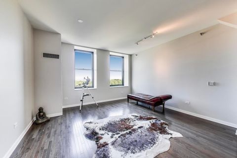 Tiny photo for 6 N Michigan Avenue #801, Chicago, IL 60602 (MLS # 12448456)