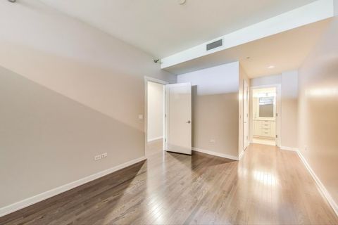 Tiny photo for 6 N Michigan Avenue #801, Chicago, IL 60602 (MLS # 12448456)