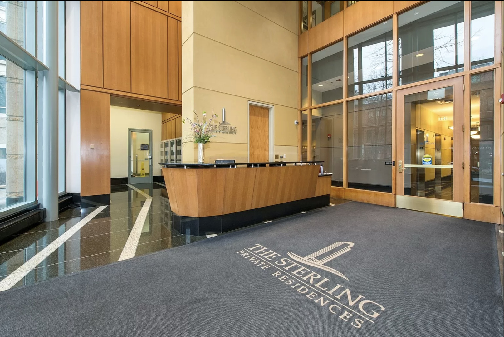 345 N La Salle Drive 2505