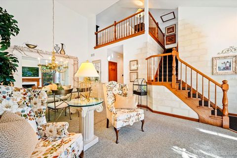 Tiny photo for 1919 Waverly Circle, St. Charles, IL 60174 (MLS # 12547910)