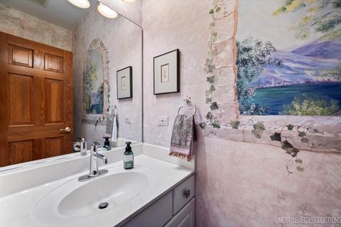 Tiny photo for 1919 Waverly Circle, St. Charles, IL 60174 (MLS # 12547910)