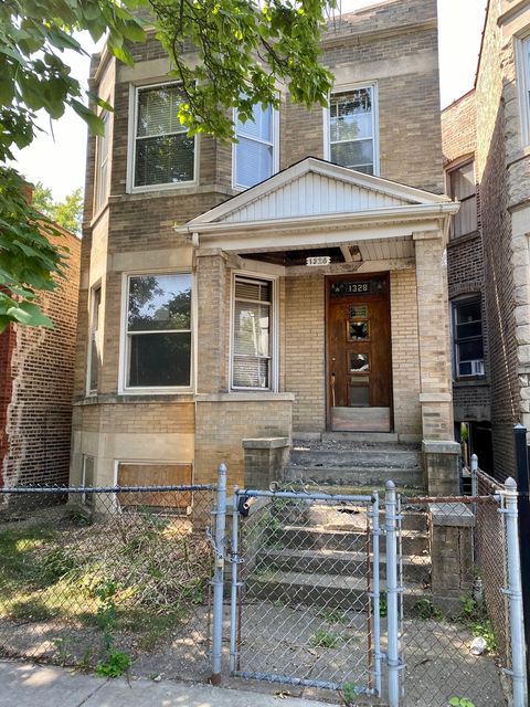 1328 N Avers Avenue Chicago IL 60651