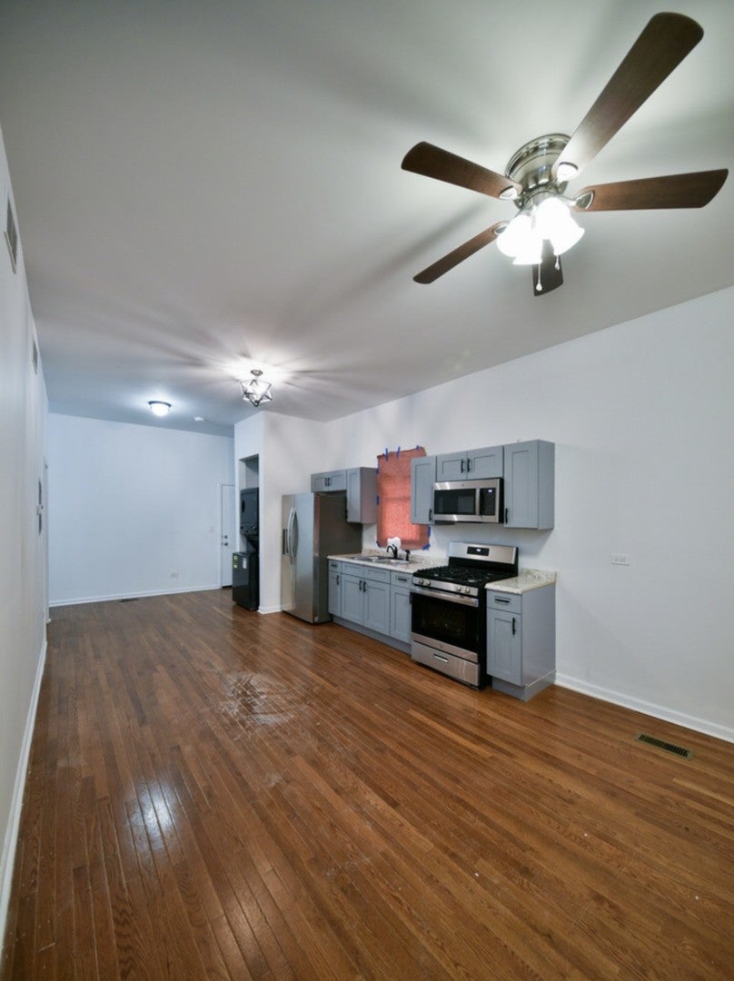 1513 E 93rd Street