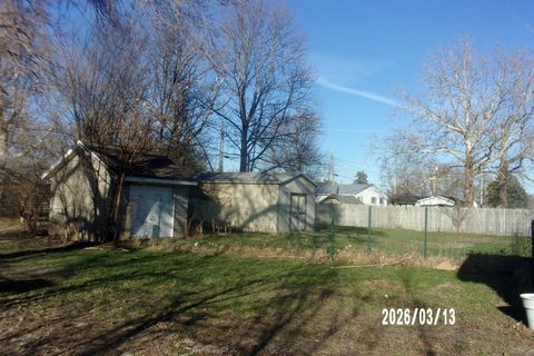 Tiny photo for 106 E Allen Street, Kentland, IN 47951 (MLS # 12596371)